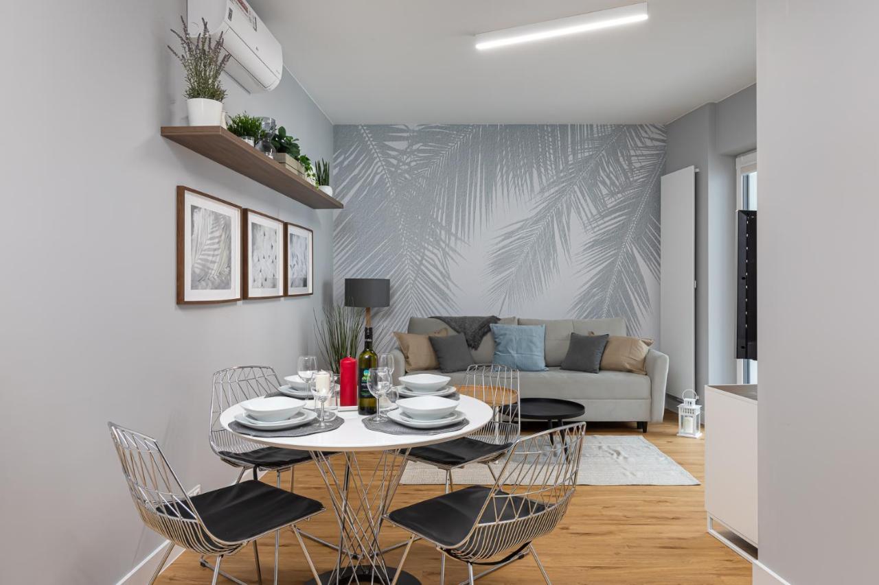 Ecru Luxurious Apartment In Port Praski With Balcony Wwa35 Варшава Екстериор снимка