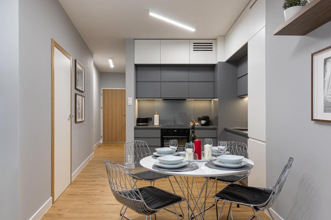 Ecru Luxurious Apartment In Port Praski With Balcony Wwa35 Варшава Екстериор снимка