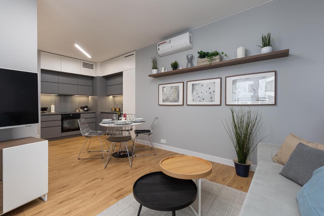 Ecru Luxurious Apartment In Port Praski With Balcony Wwa35 Варшава Екстериор снимка